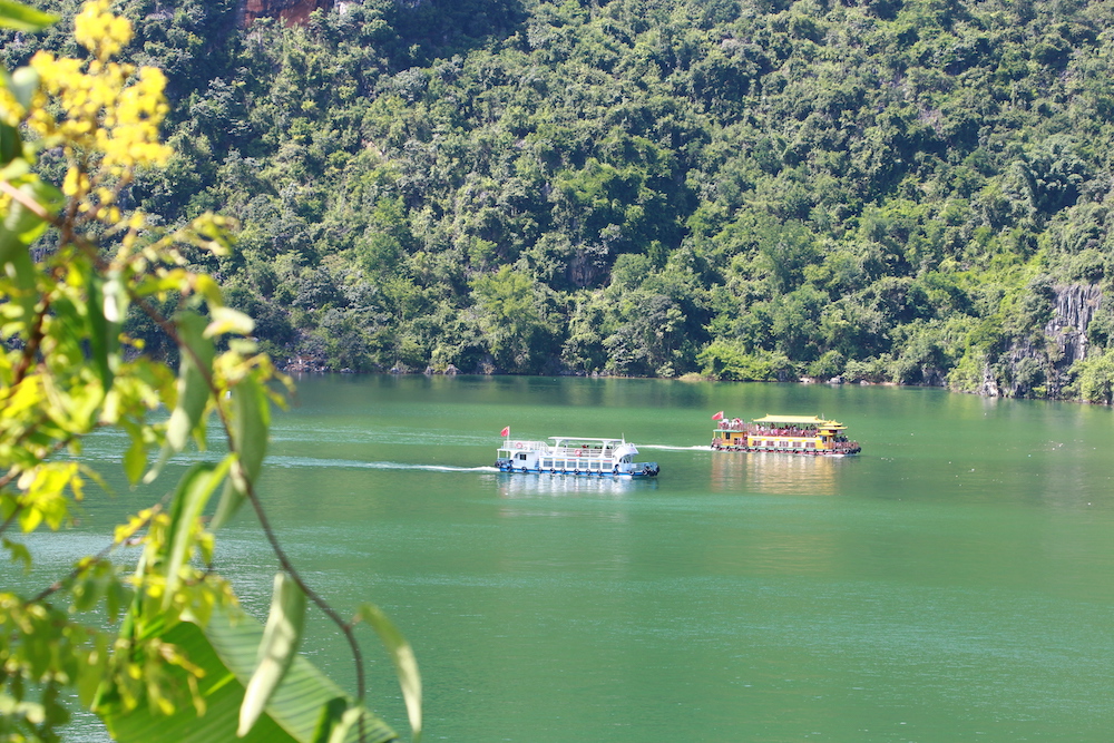 万峰湖：山环水绕间 解锁假期好风光(图6)