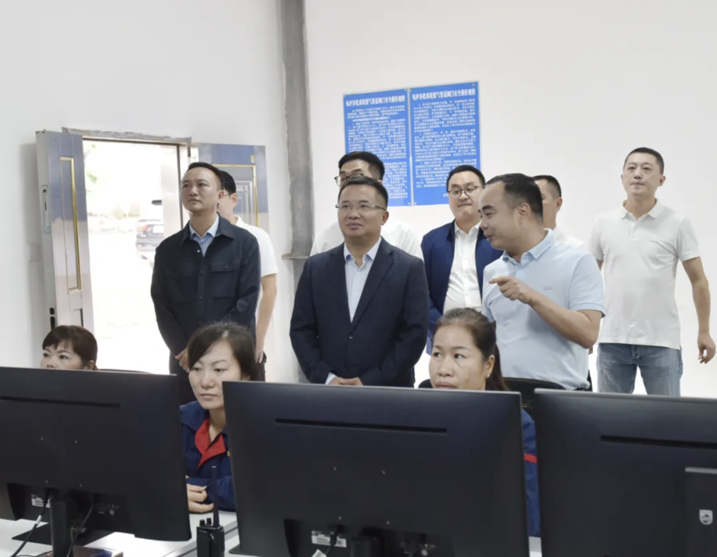 顾先林带队到广西百色市开展招商引资考察工作(图3)