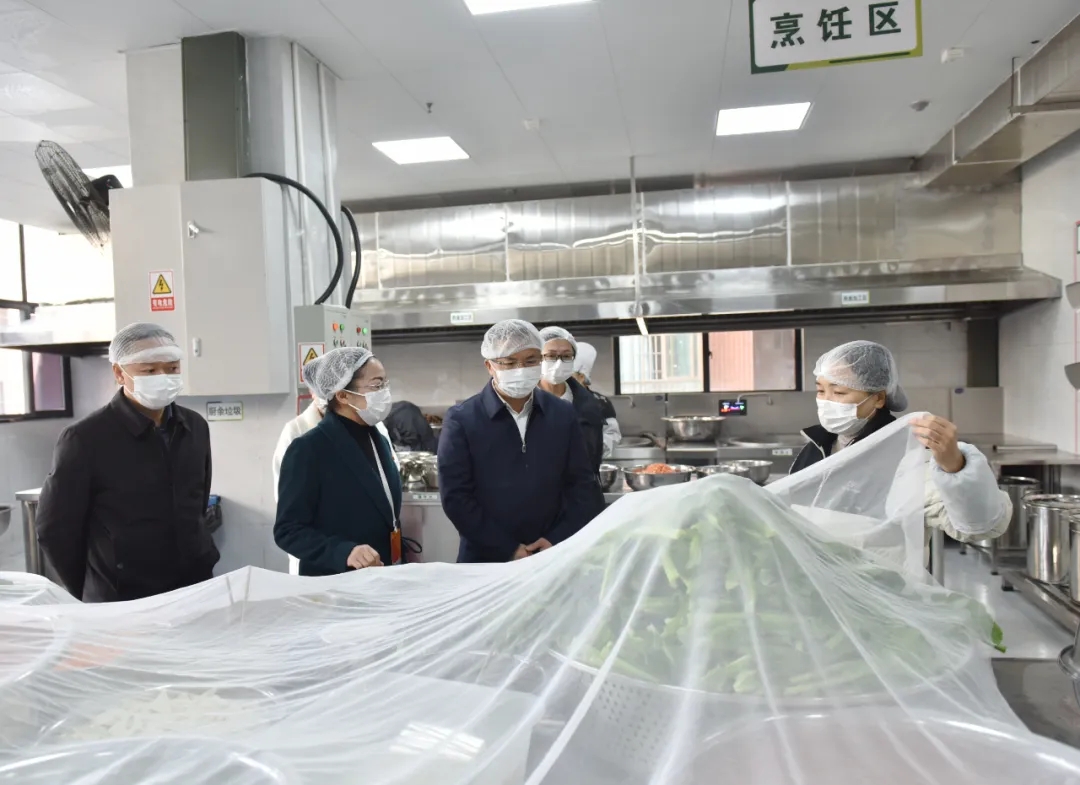 顾先林调研食品安全、校园安全、教育高质量发展等工作(图4)