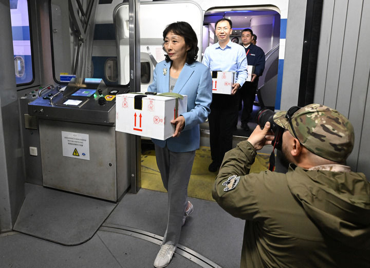 凝聚复兴伟力 绘就时代华章——2025年宣传思想文化事业开创新局面(图15) 凝聚复兴伟力 绘就时代华章——2025年宣传思想文化事业开创新局面(图15)