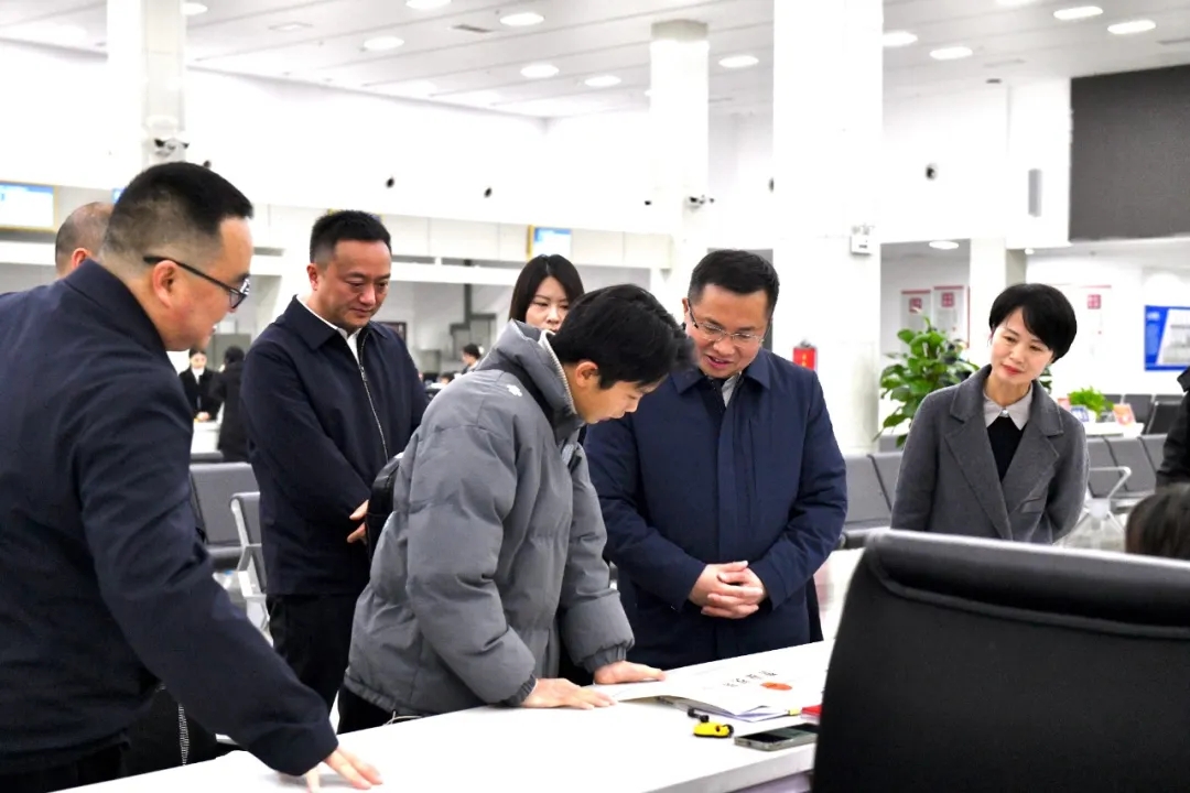 顾先林调研优化营商环境等工作(图3)