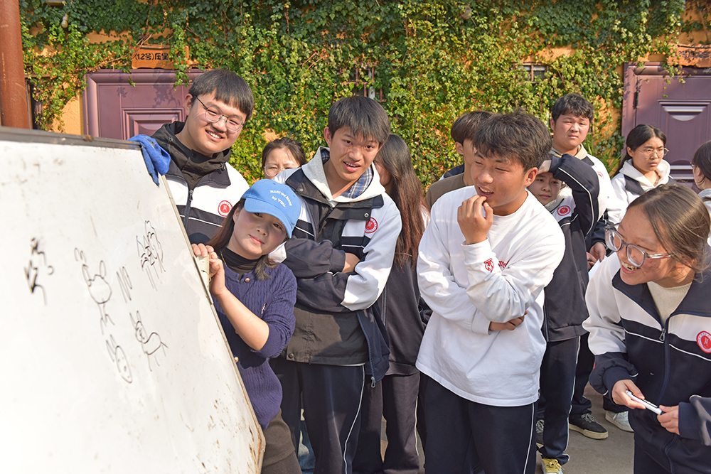 黔西南州同源中学：艺术生研学之旅 以多元实践促成长减压(图3)