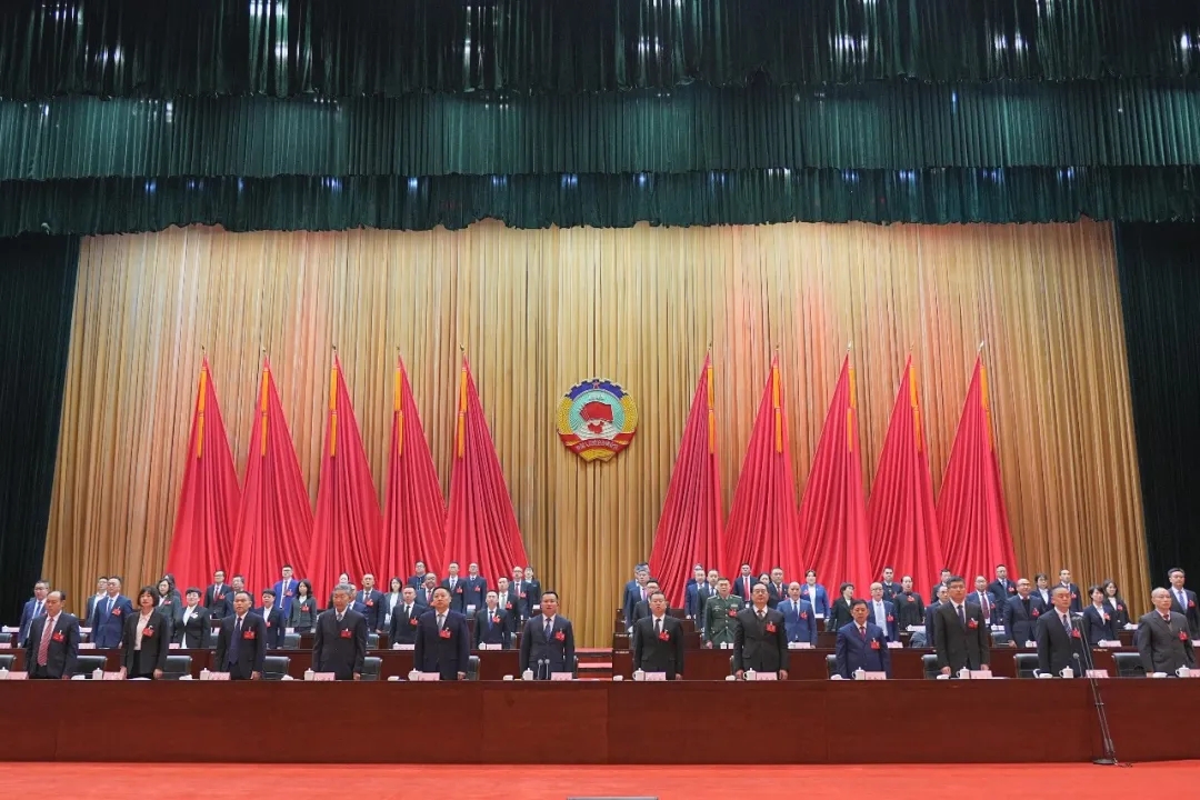 政协第九届兴义市委员会第六次会议开幕(图3) 政协第九届兴义市委员会第六次会议开幕(图3)