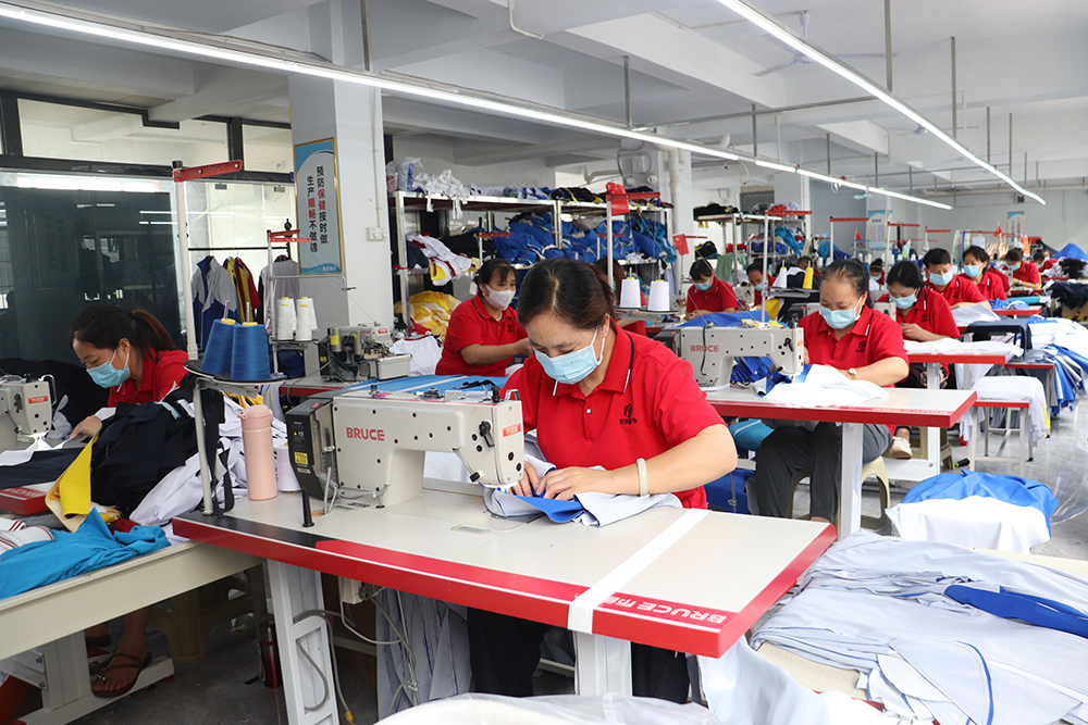 兴义：特色轻工业蓬勃发展 绘就产业兴百姓富新图景(图1)