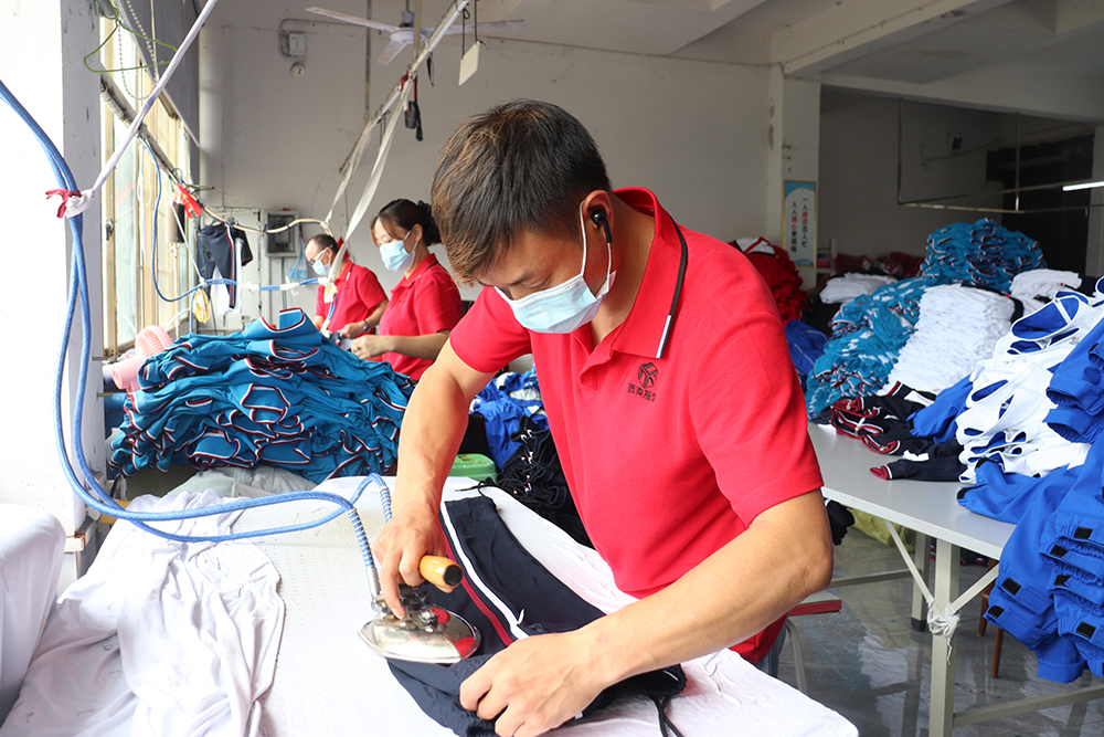 兴义：特色轻工业蓬勃发展 绘就产业兴百姓富新图景(图2)