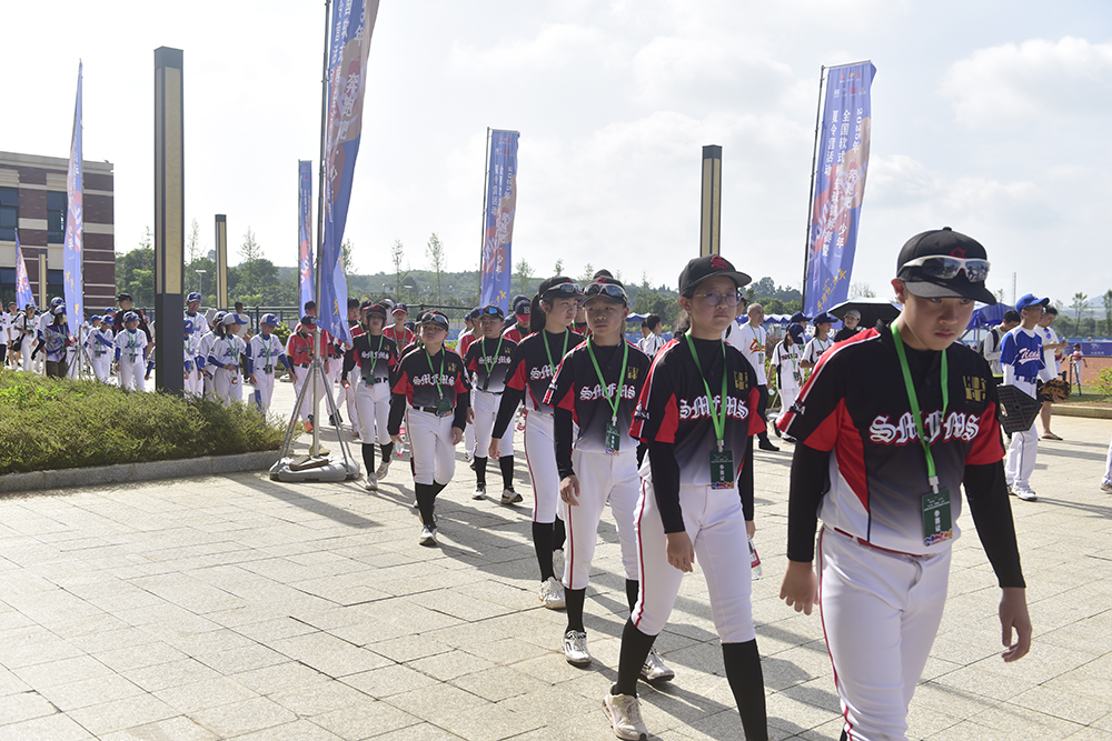 兴义：冬训赛场年味浓 挥棒逐梦迎新春(图3)