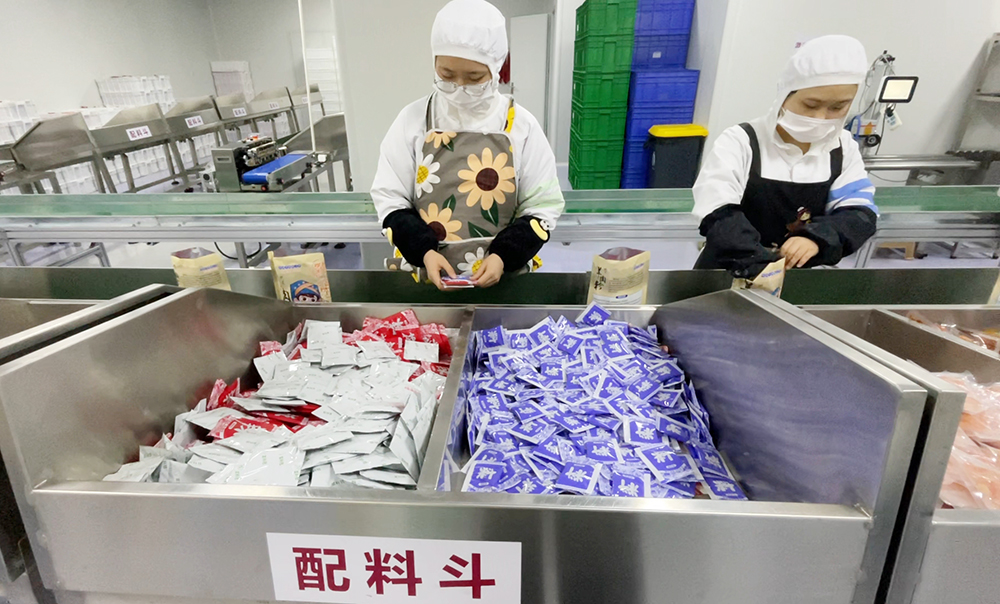 万峰岩食：“一碗粉”实现新年开门红 为“黔货出山”注入新动能(图2)