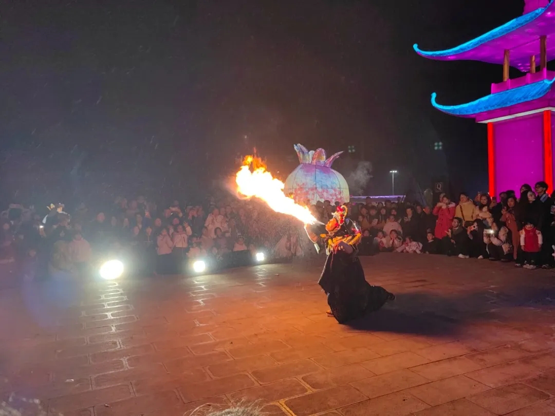 阳光谷旅游度假区：灯影流转年味浓 多元活动“嗨”翻天(图7)