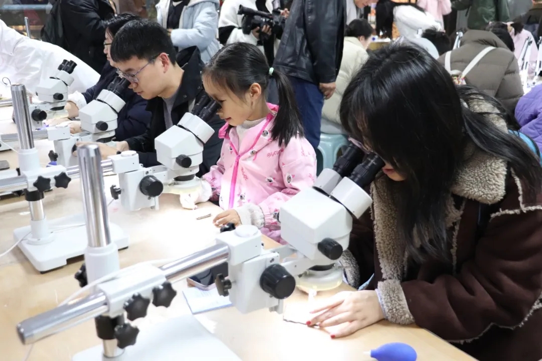 【网络中国节·春节】兴义世界地质公园博物馆：新春活动人气旺 文旅融合活力足(图7)