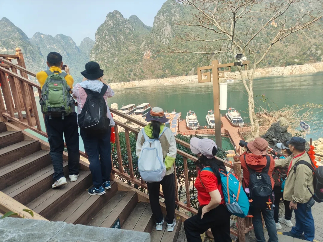 【网络中国节·春节】好山好水年味浓！兴义万峰湖成为游客向往的“诗和远方”(图7)