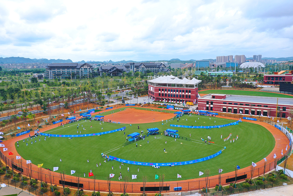 兴义：气候赋能“体养融合” 高铁加持旅居出圈(图4)