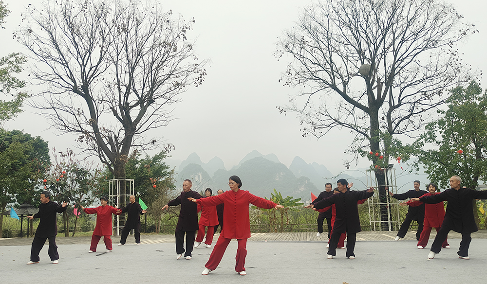 兴义：多姿多彩庆“三八” 巾帼风采绽芳华(图7)
