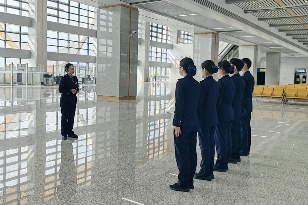 陈龙荣：十年坚守 绘就团圆梦(图3)