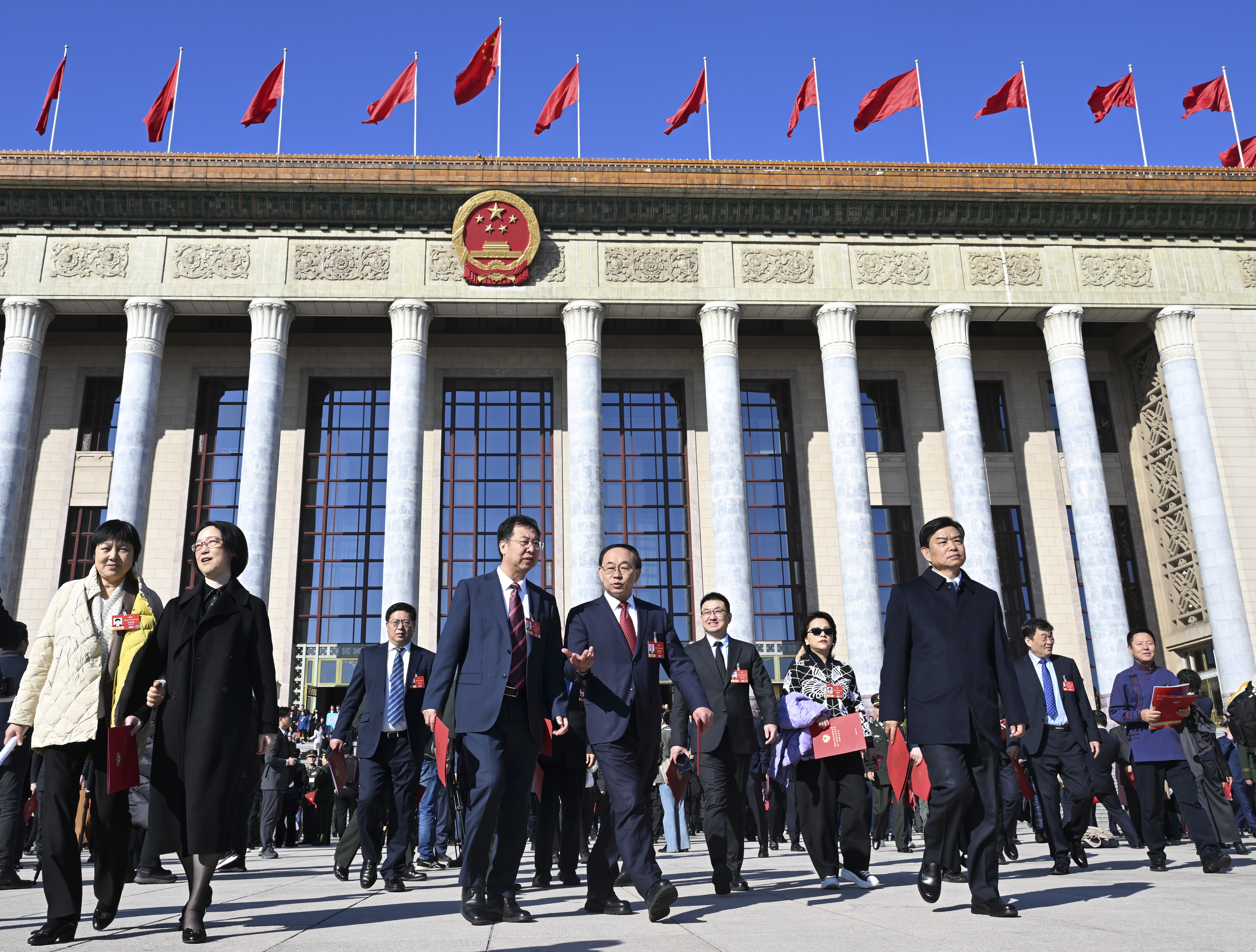 阔步向前启新程 接续奋斗谱新篇——2026年全国两会巡礼(图9)