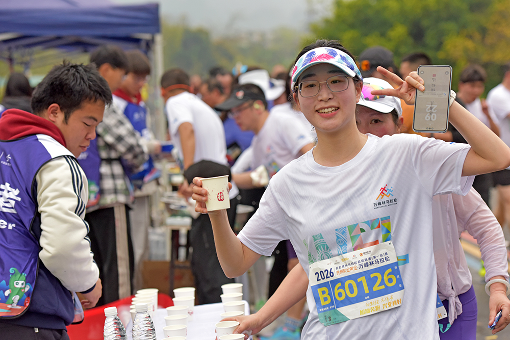 跑进山水画卷 畅享民族风情——2026万峰林马拉松获选手盛赞(图9)