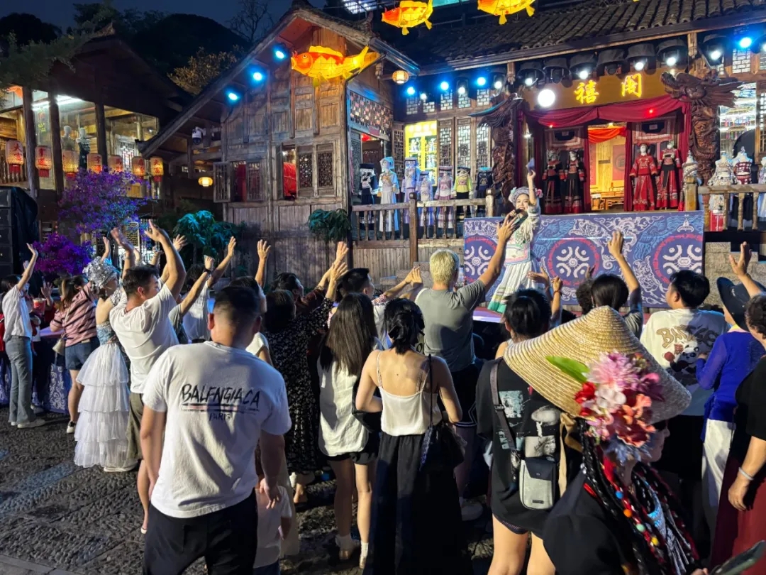 兴义：村舞蹁跹“跳”出文明新风尚 文旅融合“舞”出致富新路径(图9)