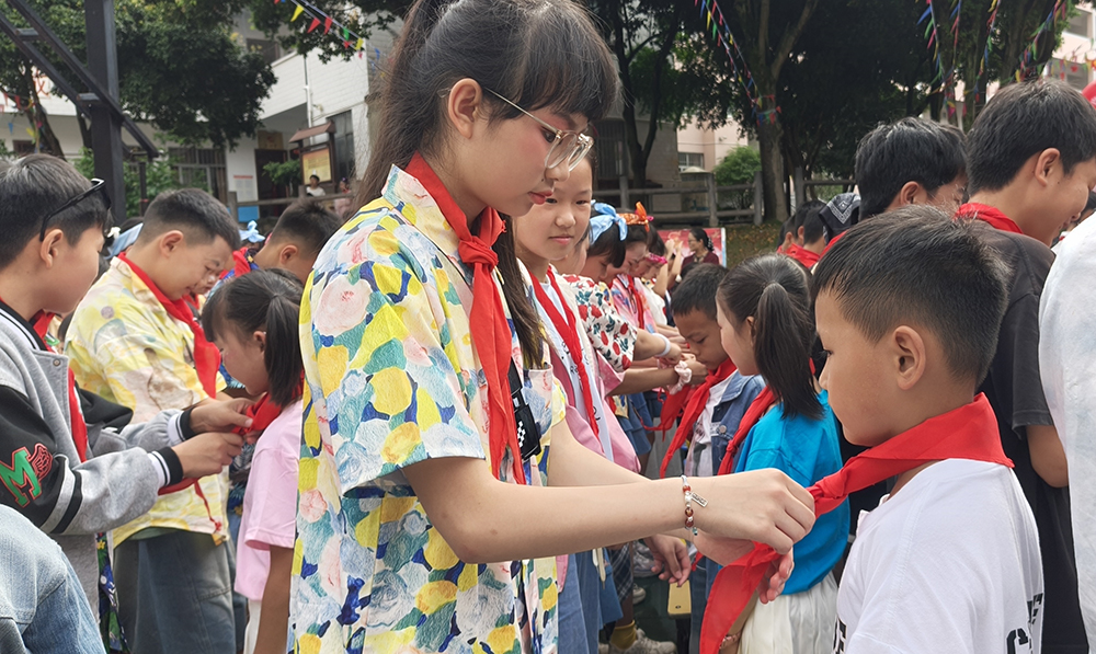 童心向未来 花开新时代——兴义市开展多彩活动欢庆“六一”(图11)