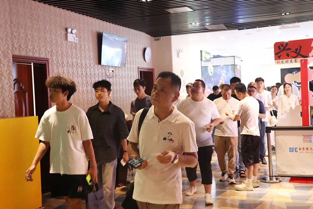 电影《四渡》贵州超前点映 兴义掀起全民红色观影热潮(图5)