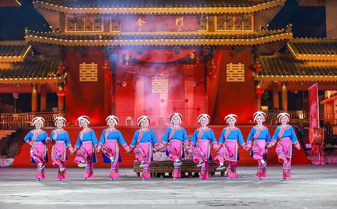 直播预告｜燃爆仲夏！贵州“村舞”暨2026晴隆火把节狂欢上线！(图5)