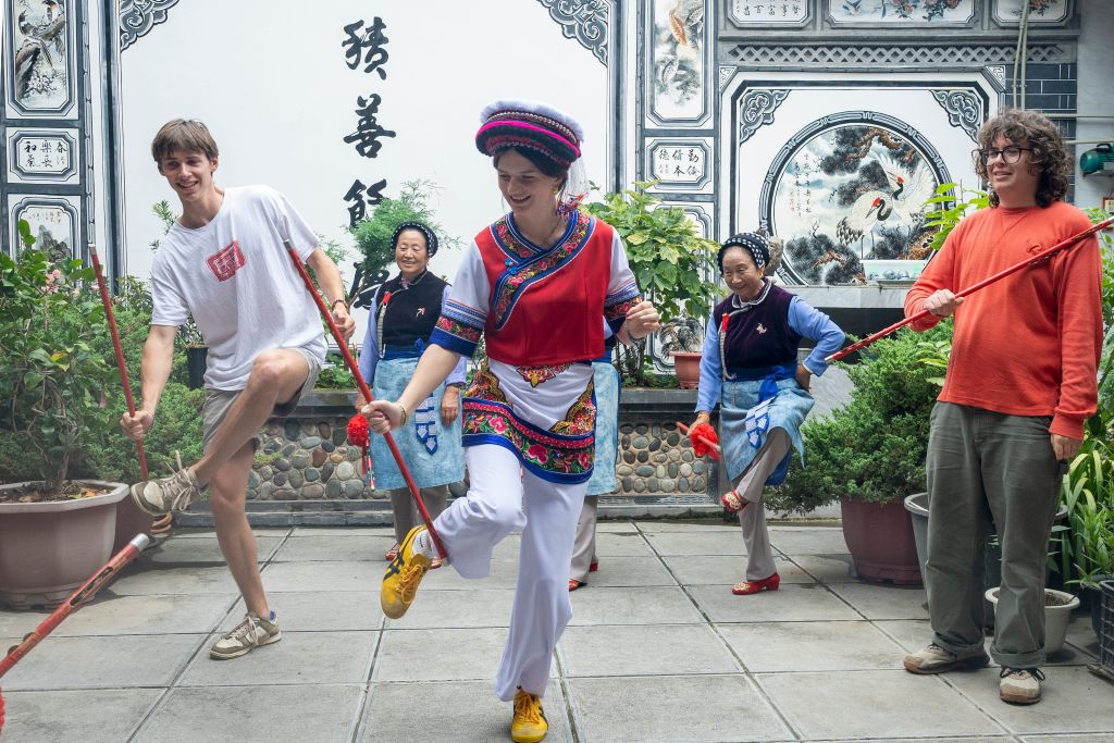 外国人在非遗体验中感受更鲜活有趣的中国(图2)