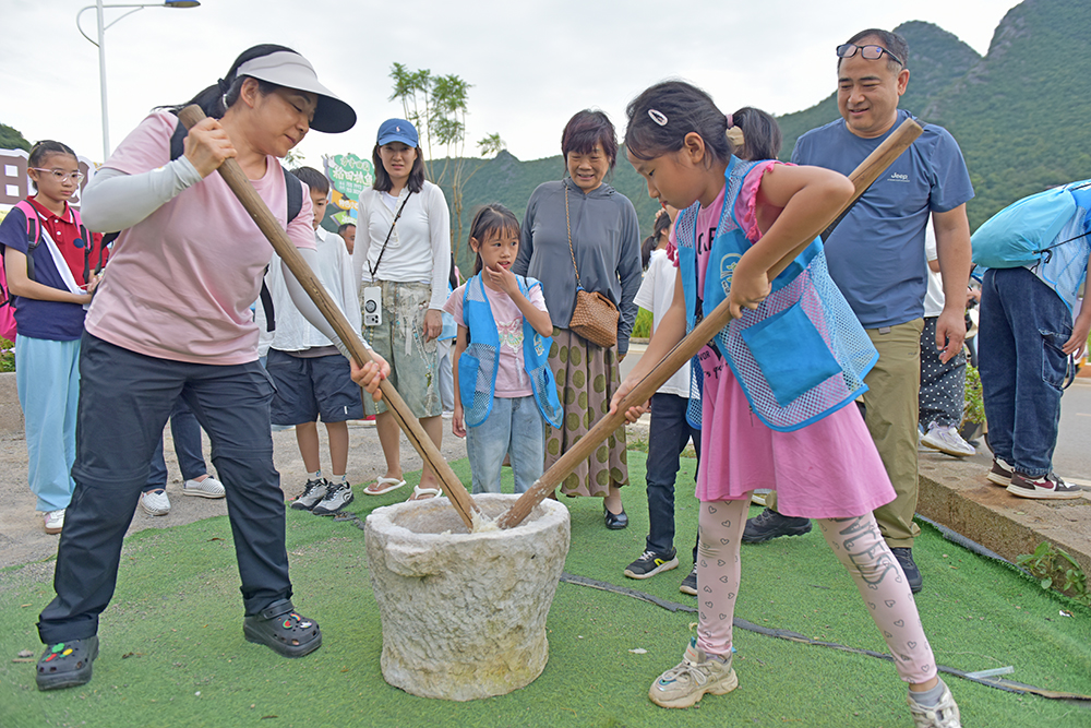 兴义：多元业态赋能文旅升级 沉浸式体验留住八方游客(图5)