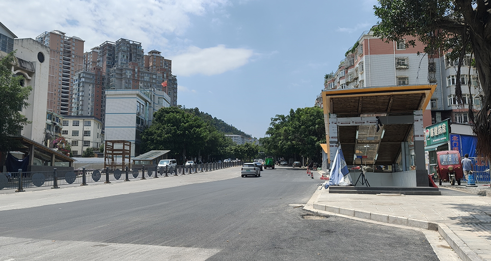 兴义市延安路地下人行通道工程进入收尾阶段(图1)